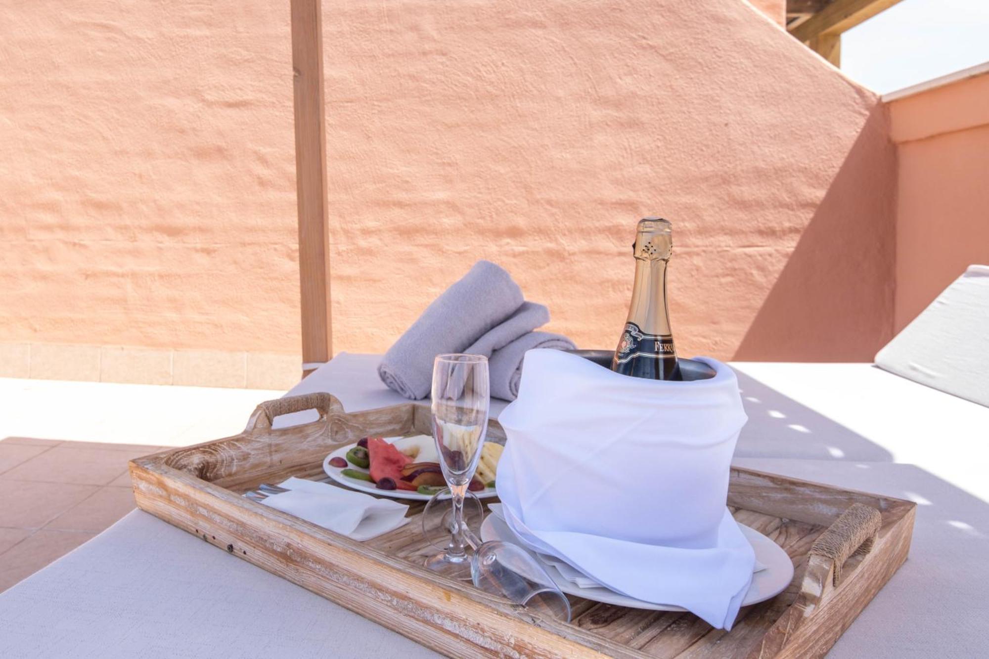 El Cortijo De Zahara By Qhotels Захара-де-лос-Атунес Номер фото